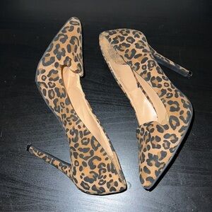 Lauren Conrad Jace‎ Leopard slip on heels shoes Sz 5 1/2